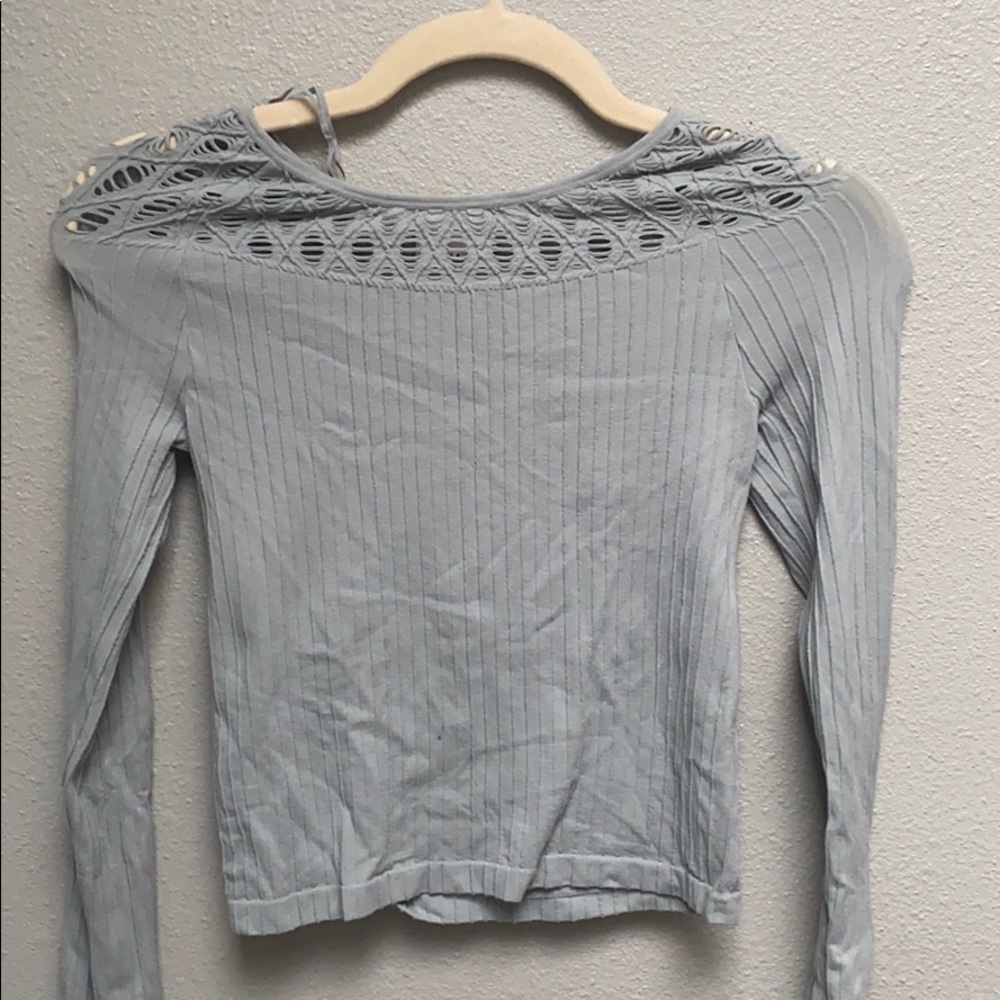 Gray long sleeved crop top
